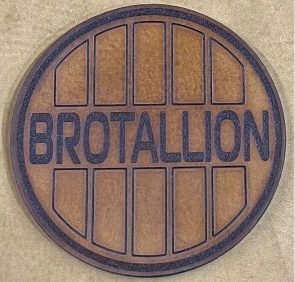 Brotallion Richardson Charcoal/White